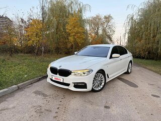 2018 BMW 5 серии 530i xDrive VII (G30/G31/G38), белый, 3350000 рублей, вид 2