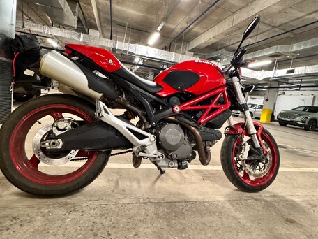 2013 Ducati Monster 696, красный, 415000 рублей, вид 1