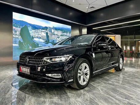 2025 Volkswagen Magotan B8 Рестайлинг, чёрный, 1821000 рублей, вид 1