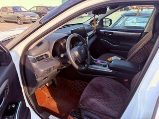 2025 Toyota Highlander IV (XU70), белый, 4830000 рублей, вид 3