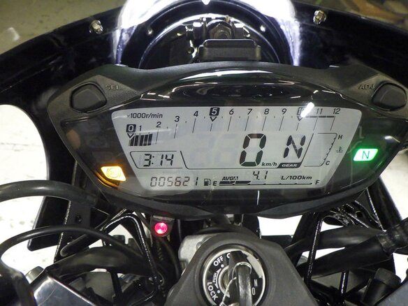 2022 Suzuki SV 650, чёрный, 699000 рублей - вид 6