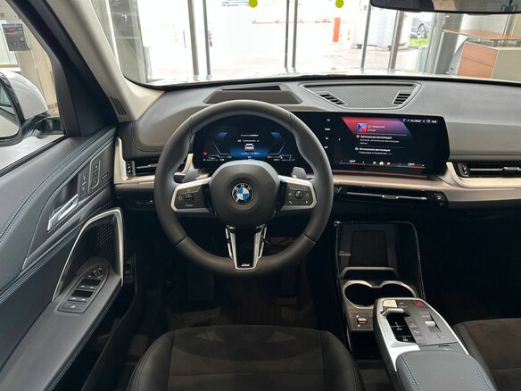 2026 BMW X1 Long 25Li xDrive III (U11/U12), белый, 5950000 рублей - вид 14