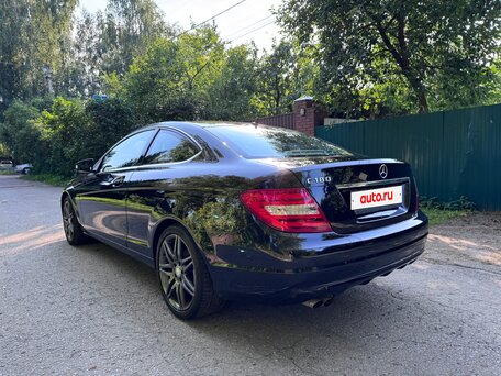 2015 Mercedes-Benz C-Класс 180 III (W204) Рестайлинг, чёрный, 1650000 рублей, вид 4