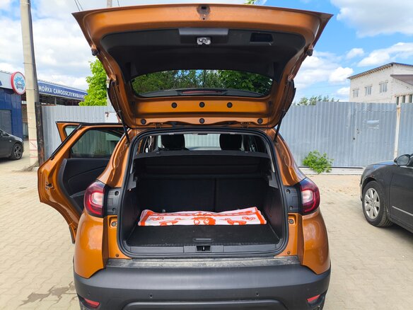 2019 Renault Captur I Рестайлинг, коричневый, 1650000 рублей - вид 12