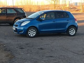 2010 Toyota Vitz II (XP90), синий, 400000 рублей, вид 2