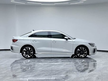 2023 Audi A3 35 TFSI IV (8Y), белый, 2150000 рублей, вид 4