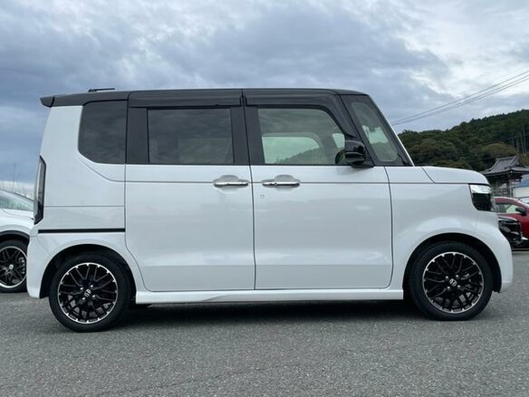 2023 Honda N-BOX III, белый, 1050000 рублей - вид 5