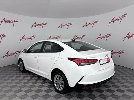 2022 Hyundai Solaris II Рестайлинг, белый, 1349000 рублей, вид 3