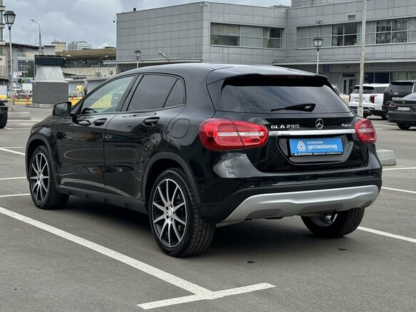 2014 Mercedes-Benz GLA 250 I (X156), чёрный - вид 2