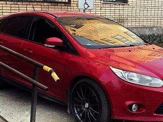 2014 Ford Focus III, красный, 700000 рублей, вид 1