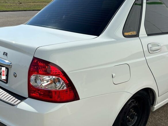 2011 Lada (ВАЗ) Priora I, белый, 350000 рублей - вид 16