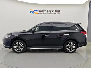 2022 Mitsubishi Outlander III Рестайлинг 3, чёрный, 2291255 рублей, вид 4