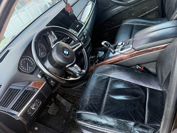 2007 BMW X5 48i II (E70), чёрный, 1700000 рублей - вид 4