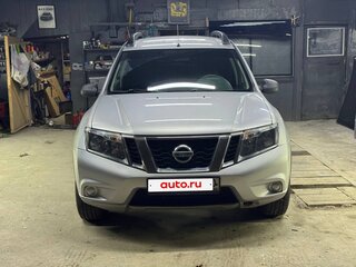 2015 Nissan Terrano III (D10), серебристый, 950000 рублей, вид 2