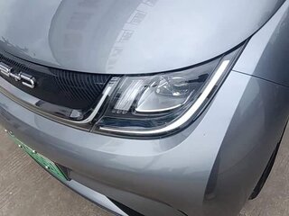 2023 BYD Dolphin 44.9 kWh I, серебристый, 1431213 рублей, вид 4