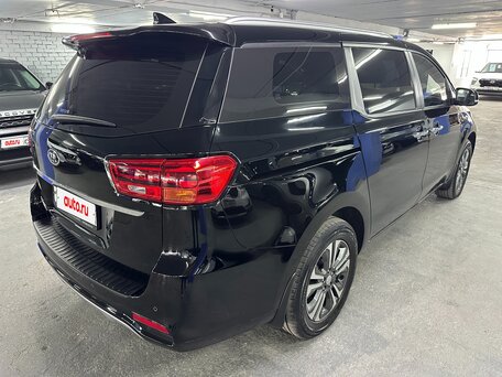 2019 Kia Carnival III, чёрный, 2695000 рублей, вид 5