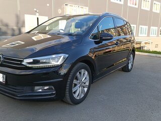 2016 Volkswagen Touran II, чёрный, 1720000 рублей, вид 1