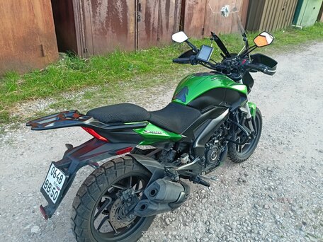 2021 Bajaj Dominar 400, зелёный, 338000 рублей, вид 5