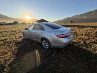 2010 Toyota Camry VI (XV40) Рестайлинг, серебристый, 1300000 рублей, вид 5