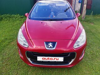 2011 Peugeot 308 I Рестайлинг, красный, 400000 рублей, вид 2