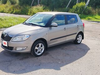 2012 Skoda Fabia II Рестайлинг, бежевый, 635000 рублей, вид 1