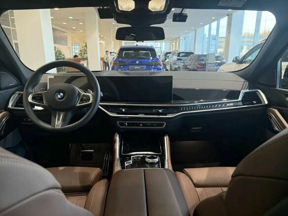 2025 BMW X6 40i III (G06) Рестайлинг, чёрный, 14450000 рублей - вид 10