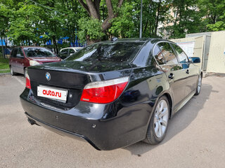 2003 BMW 5 серии 530i V (E60/E61), чёрный, 1060000 рублей, вид 5