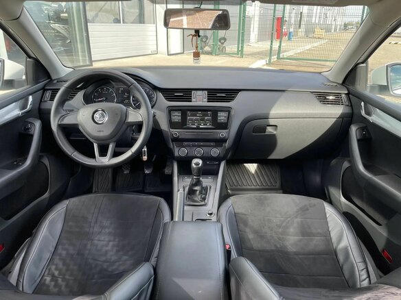 2016 Skoda Octavia III (A7), белый, 1345000 рублей - вид 7