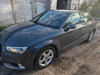 2017 Audi A3 III (8V) Рестайлинг, серый, 1700000 рублей, вид 3