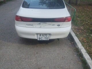 1999 Ford Escort (North America) III, белый, 200000 рублей, вид 2