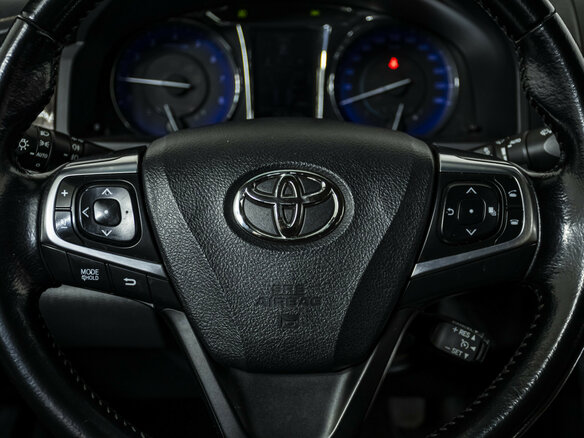 2016 Toyota Camry VII (XV50) Рестайлинг, чёрный, 1947000 рублей - вид 10