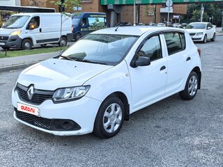 2018 Renault Sandero II Рестайлинг, белый, 525000 рублей, вид 1