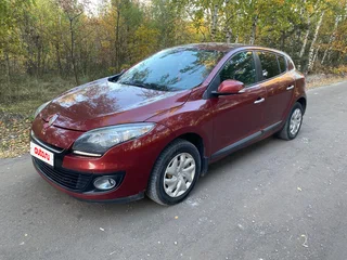 2014 Renault Megane III Рестайлинг, красный, 825000 рублей, вид 1