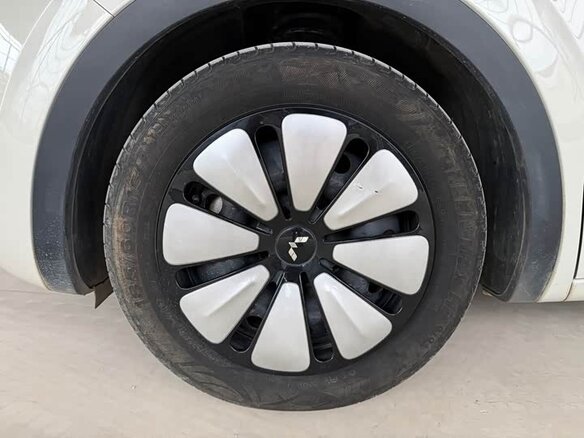 2023 Wuling Binguo 31.9 kWh, бежевый, 1276000 рублей - вид 32
