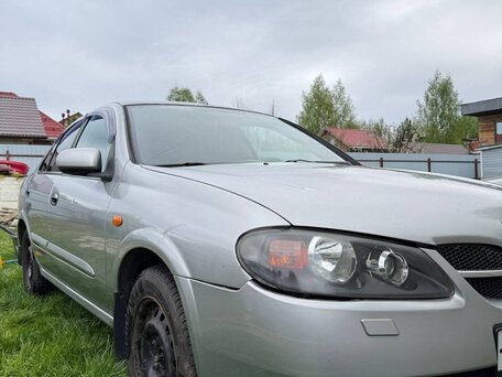 2002 Nissan Almera II (N16) Рестайлинг, белый, 296000 рублей, вид 4