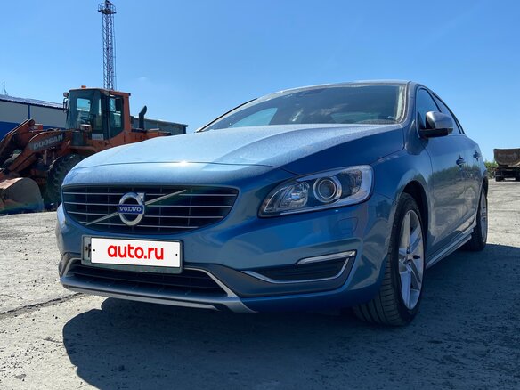 2013 Volvo S60 II Рестайлинг, синий, 1900000 рублей