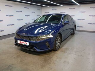 2021 Kia K5 III, синий, 2032000 рублей, вид 1