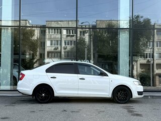 2016 Skoda Rapid I, белый, 930000 рублей, вид 4
