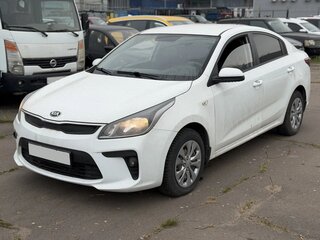 2019 Kia Rio IV, белый, 790000 рублей, вид 1