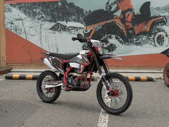 2026 Zuum CR300CBs, красный, 235600 рублей - вид 1