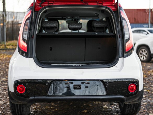 2018 Kia Soul II Рестайлинг, белый, 1450000 рублей - вид 14