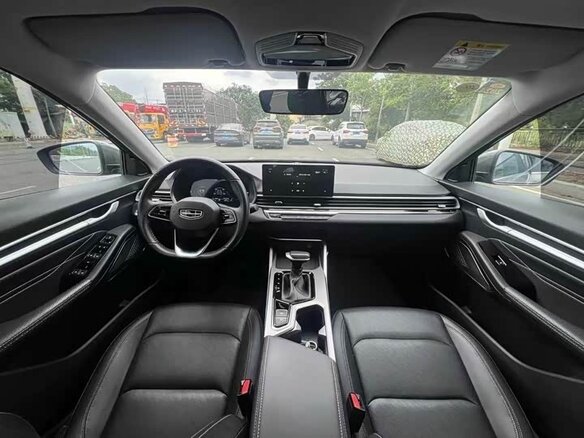 2022 Geely Emgrand II, серый - вид 6