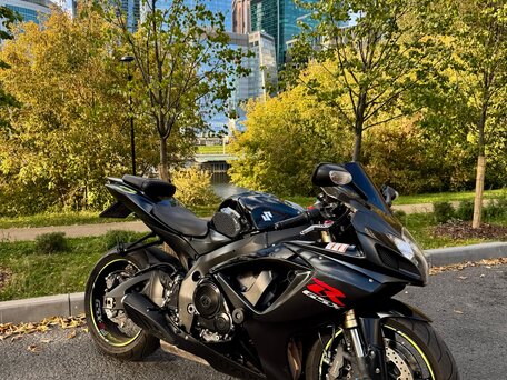 2006 Suzuki GSX-R 600, чёрный, 670000 рублей, вид 3