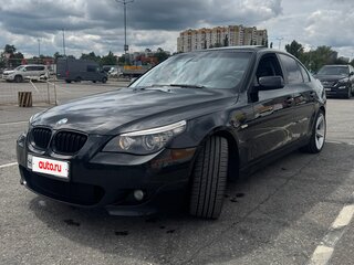 2004 BMW 5 серии 525i V (E60/E61), чёрный, 1300000 рублей, вид 1