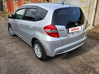 2012 Honda Fit II, серебристый, 900000 рублей, вид 2