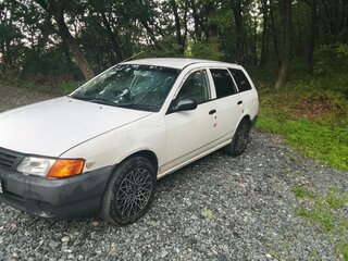 2002 Nissan AD II, белый, 175000 рублей, вид 1