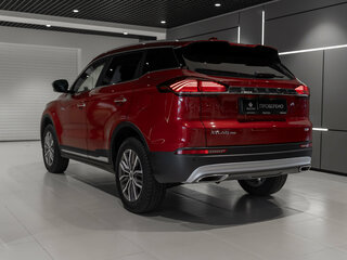 2023 Geely Atlas Pro, красный, 2250000 рублей, вид 4