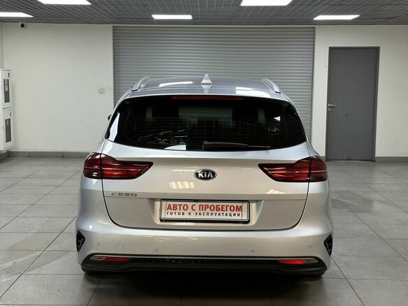 2019 Kia Ceed III, серебристый, 1620000 рублей - вид 5