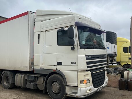 2010 DAF XF 105, белый, 1750000 рублей, вид 2