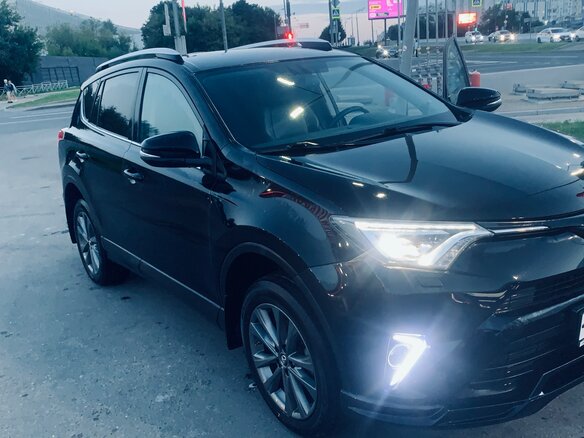 2019 Toyota RAV4 IV (XA40) Рестайлинг, чёрный, 2455000 рублей - вид 2